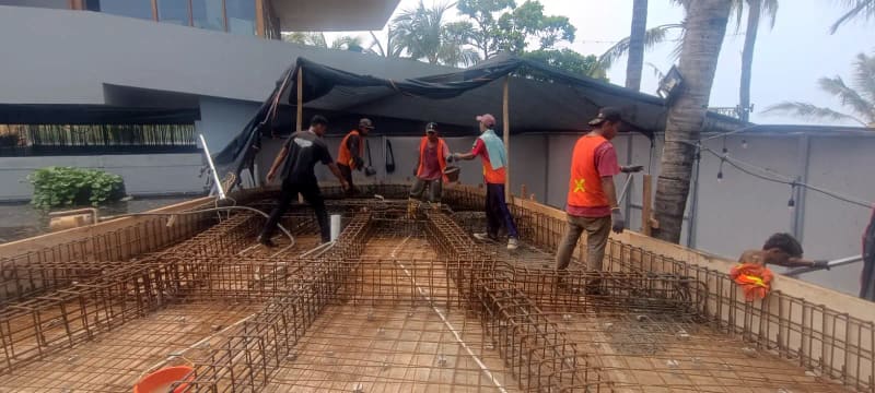 Pekerjaan pekerjaan sipil & struktur di lokasi proyek PT Basura Selaras Amanah
